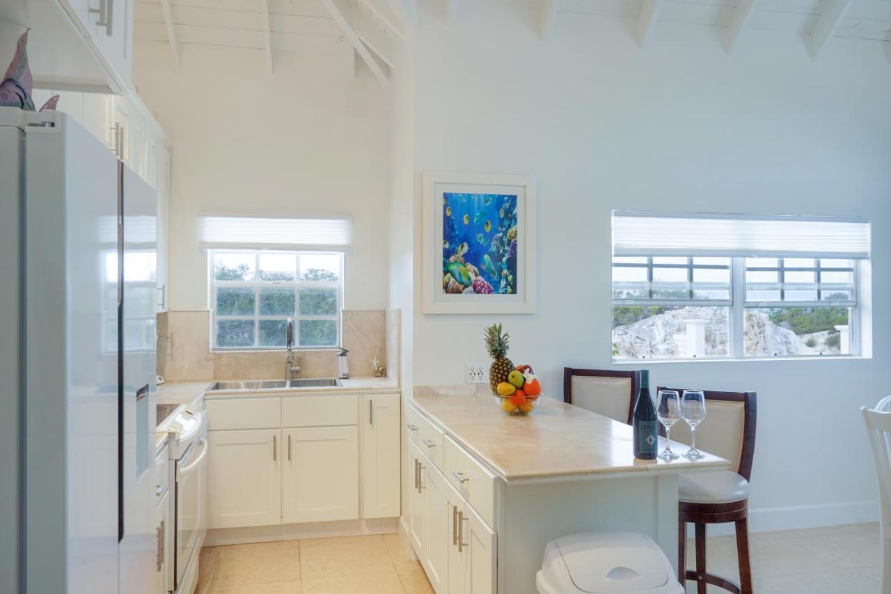 Modern Cottage With Chalk Sound Views 普罗维登西亚莱斯岛 外观 照片
